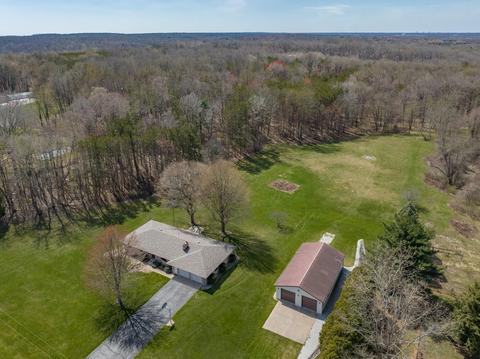 8202 N 300 E, Rolling Prairie, IN 46371 photo 2