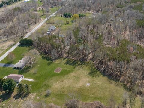8202 N 300 E, Rolling Prairie, IN 46371 photo 6