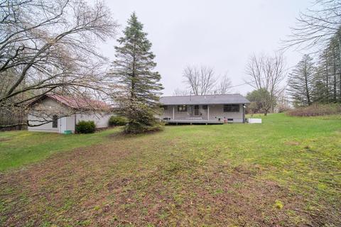 221 N Gordon Rd, Scottville, MI 49454