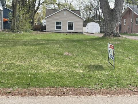 309 E Meadow Heights Ave, Jackson, MI 49203 photo 1