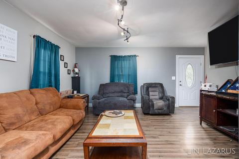 850 Upton Ave, Springfield, MI 49037 photo 8