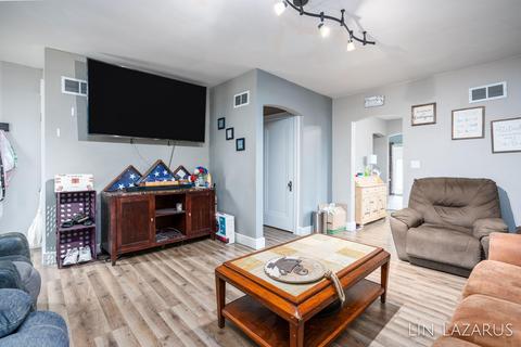 850 Upton Ave, Springfield, MI 49037 photo 7