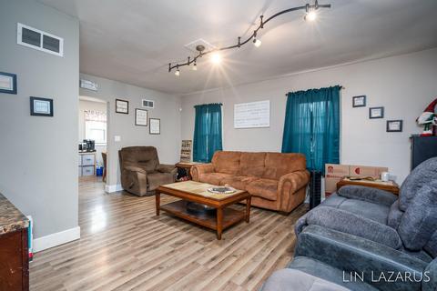 850 Upton Ave, Springfield, MI 49037 photo 6