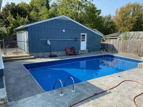 850 Upton Ave, Springfield, MI 49037 photo 2