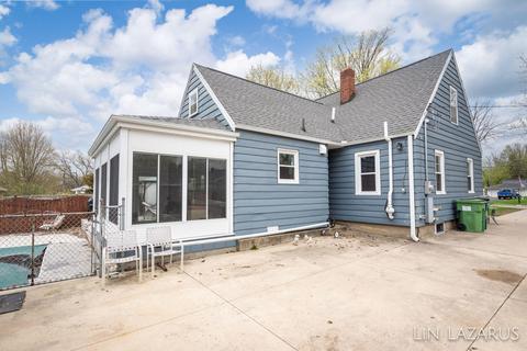 850 Upton Ave, Springfield, MI 49037 photo 5