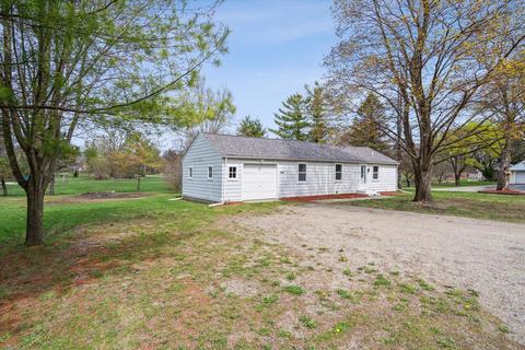3226 Matthews St, Jackson, MI 49203 photo 3