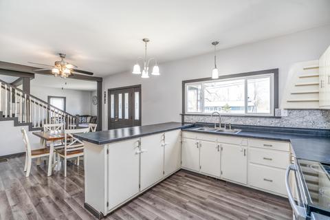 515 W May St, Belding, MI 48809 photo 6