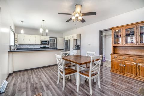 515 W May St, Belding, MI 48809 photo 5