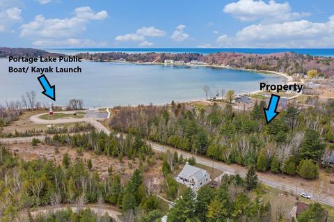 Lake Park Drive, Onekama, MI 49675