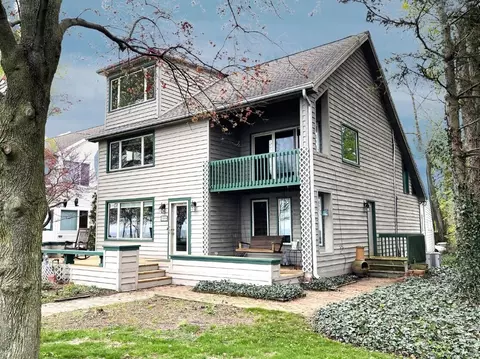 2515 Old Lakeshore Rd, St. Joseph, MI 49085