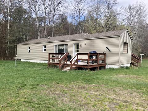 692 W Sugar Grove Rd, Scottville, MI 49454