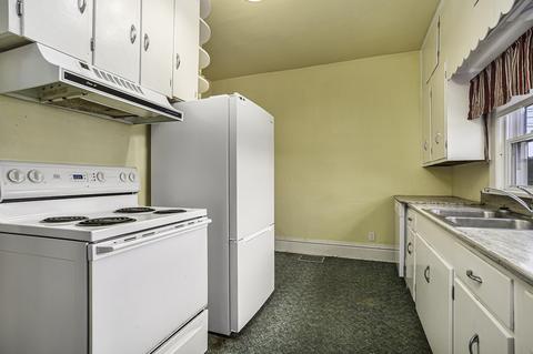 134 E Grant St, Bronson, MI 49028 photo 11