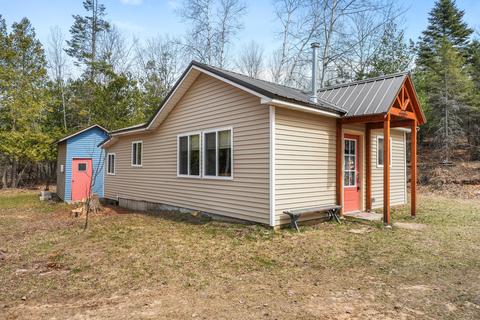17773 Hibma Rd, Tustin, MI 49688