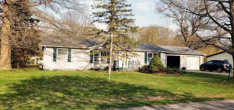 2921 St Joseph River Dr, Benton Harbor, MI 49022
