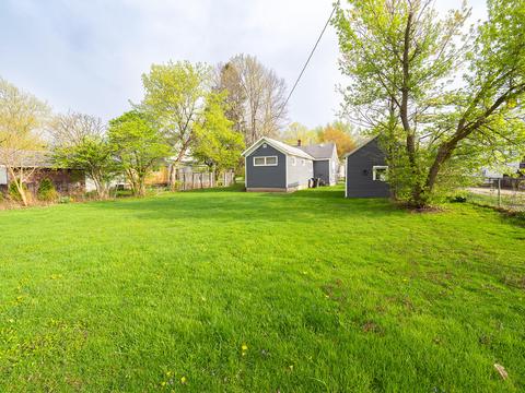 209 Sycamore St E, Three Oaks, MI 49128 photo 17