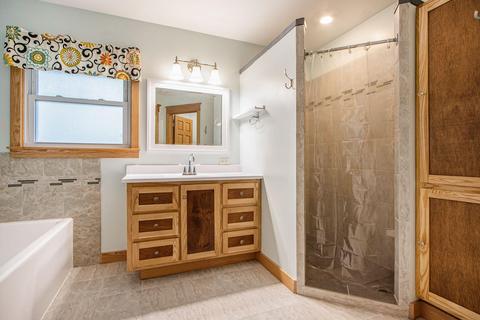 3666 Springbrook Ave, Kalamazoo, MI 49004 photo 9