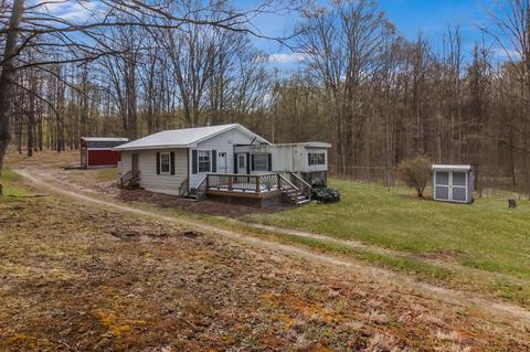 12615 Marilla Rd, Copemish, MI 49625