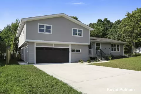 160 Wiley Rd, Douglas, MI 49406 photo 2