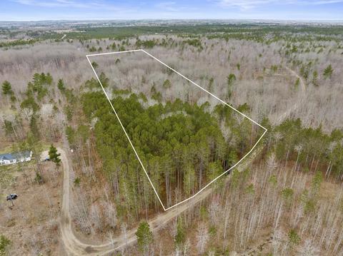000 Upper Mograin Rd, Cheboygan, MI 49721