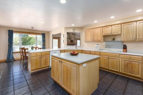 8773 E B Ave, Richland, MI 49083 photo 11