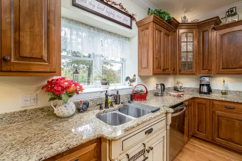 4095 Maple Ln, Weidman, MI 48893 photo 9