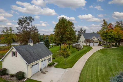 4095 Maple Ln, Weidman, MI 48893 photo 5