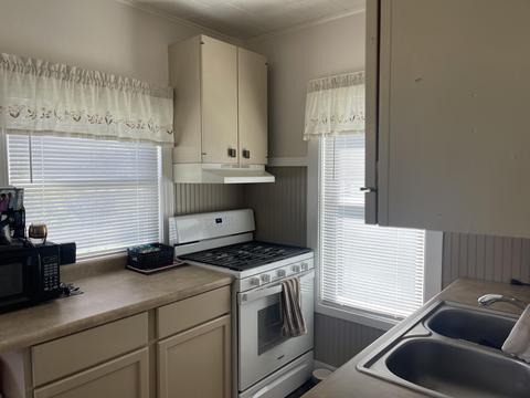 203 Cass Ave, Jackson, MI 49203 photo 22