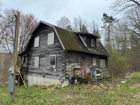 19070 Fir Dr, Big Rapids, MI 49307