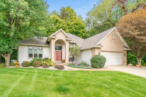 7690 La Jessica Cir, Kalamazoo, MI 49009