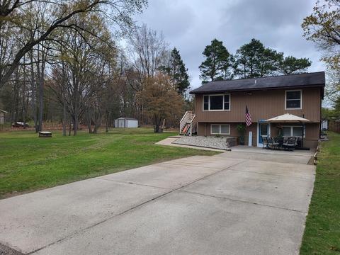 15471 Ransom St, Holland, MI 49424