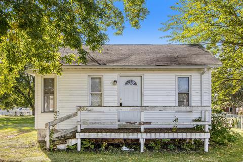 330 E Dibble St, Marcellus, MI 49067 photo 1
