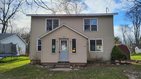 42 Sheridan St, Coldwater, MI 49036