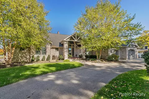 1442 Middlebrook Ave SE, Grand Rapids, MI 49546
