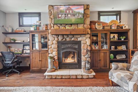 50 10th St, Plainwell, MI 49080 photo 9