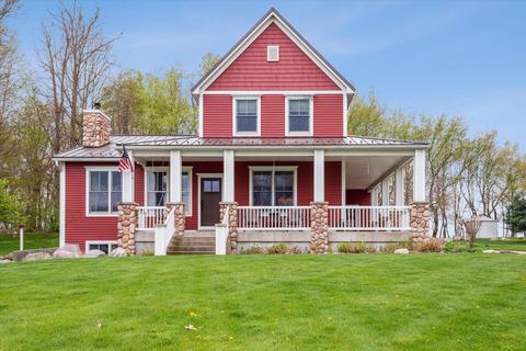 50 10th St, Plainwell, MI 49080