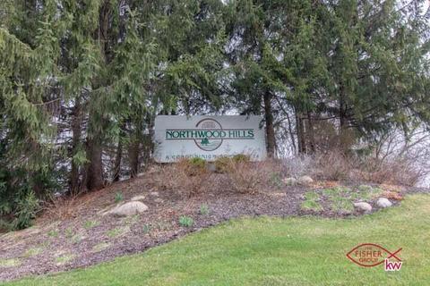 3368 Devonwood Hls NE #C, Grand Rapids, MI 49525