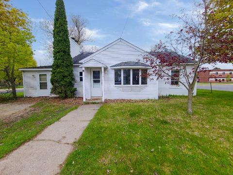 612 Washington Ave, Lakeview, MI 48850