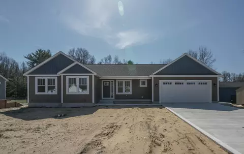3877 Trailside Dr, Muskegon, MI 49444