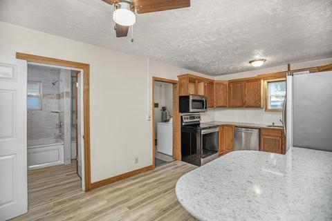 114 W 4th St, Buchanan, MI 49107 photo 12