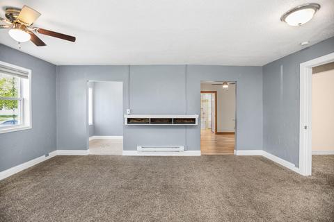 114 W 4th St, Buchanan, MI 49107 photo 5