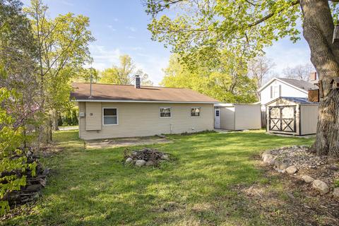 114 W 4th St, Buchanan, MI 49107 photo 3