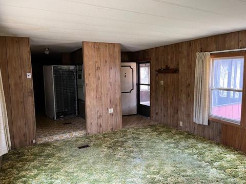 561 S Nancy Dr, White Cloud, MI 49349 photo 6