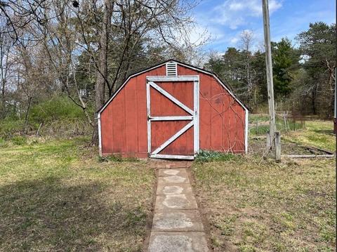 561 S Nancy Dr, White Cloud, MI 49349 photo 11