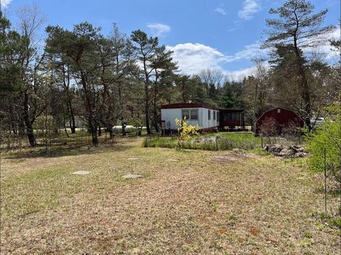 561 S Nancy Dr, White Cloud, MI 49349 photo 5