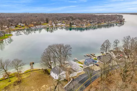 168 E Gull Lake Dr, Augusta, MI 49012 photo 8