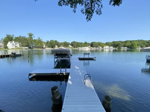 168 E Gull Lake Dr, Augusta, MI 49012 photo 3