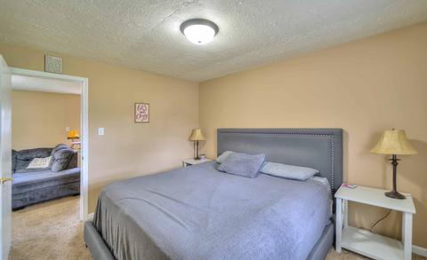 929 S Sutton Rd, Jackson, MI 49203 photo 7
