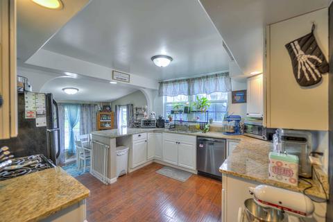 929 S Sutton Rd, Jackson, MI 49203 photo 12