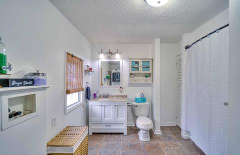 929 S Sutton Rd, Jackson, MI 49203 photo 10