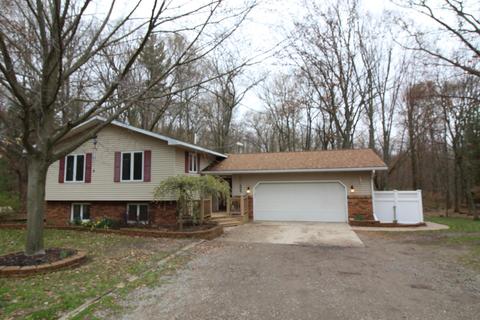 23104 13 Mile Rd, Big Rapids, MI 49307